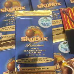 21 Excellent Condition Unopened 95 96 Skybox premium NBA Basketball cards series 2
