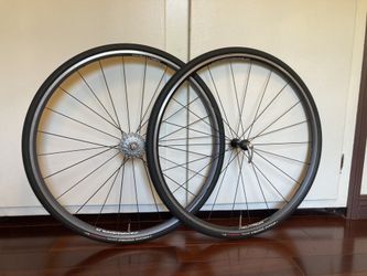 Campagnolo Neutron Asymmetric Alloy Clincher Road Bike Wheelset – 700c – 1625g