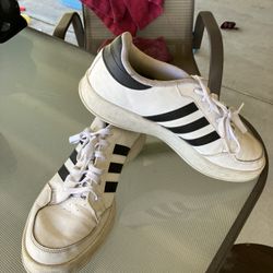 Adidas Men’s Shoe size 11