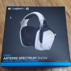 G933 Limited Edition Artemis Snow