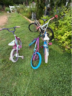 4 bicicletas $100 for together!! Probably just need air but not sure !!!