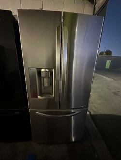 Kenmore Elite French Door Fridge – Stainless, Water Dispenser