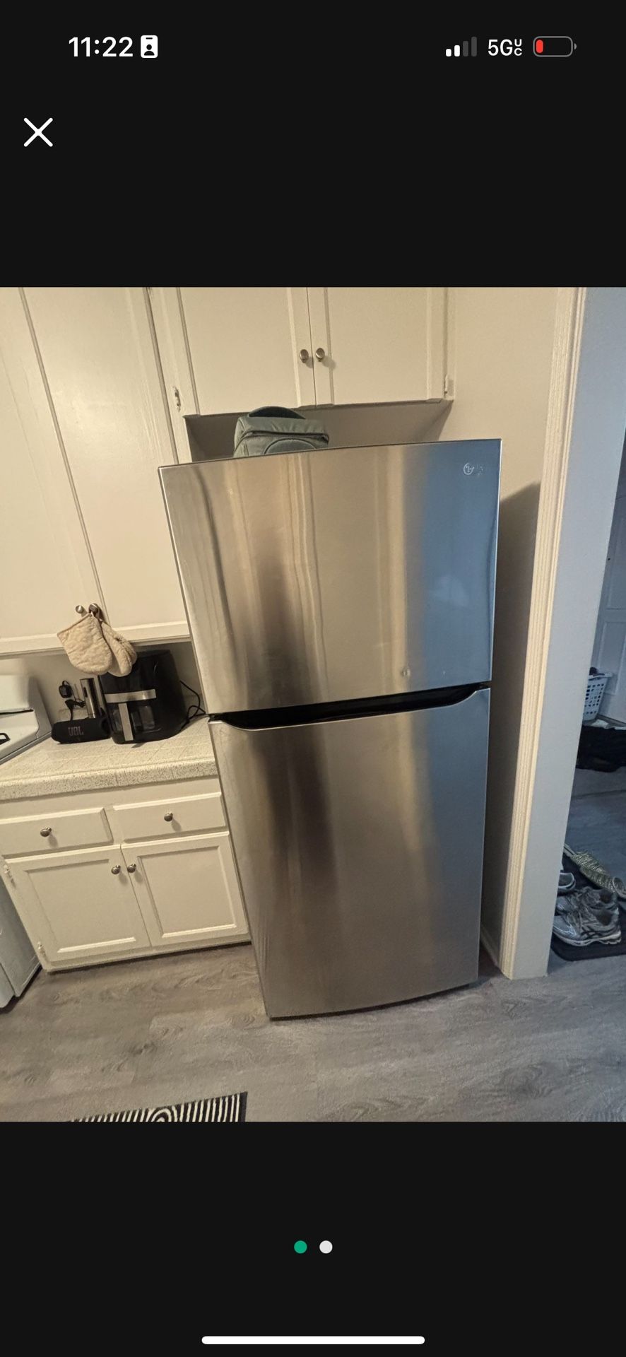 “Stainless Steel Refrigerator with Freezer – Great Condition”