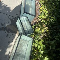 Fish tanks 
