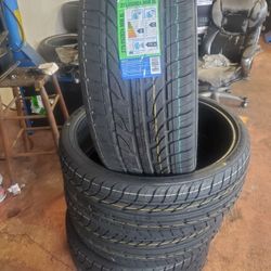 Set of 4 brand new tires 275/25/24