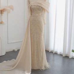 BRAND NEW ELEGANT Cream Gold Dress Size 2