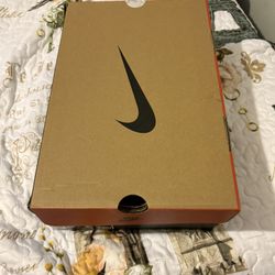 Nike Air Dt Max 96 Black Vegas Gold Size 9 Men