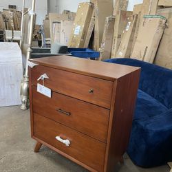Flynn Small Chest, Acorn