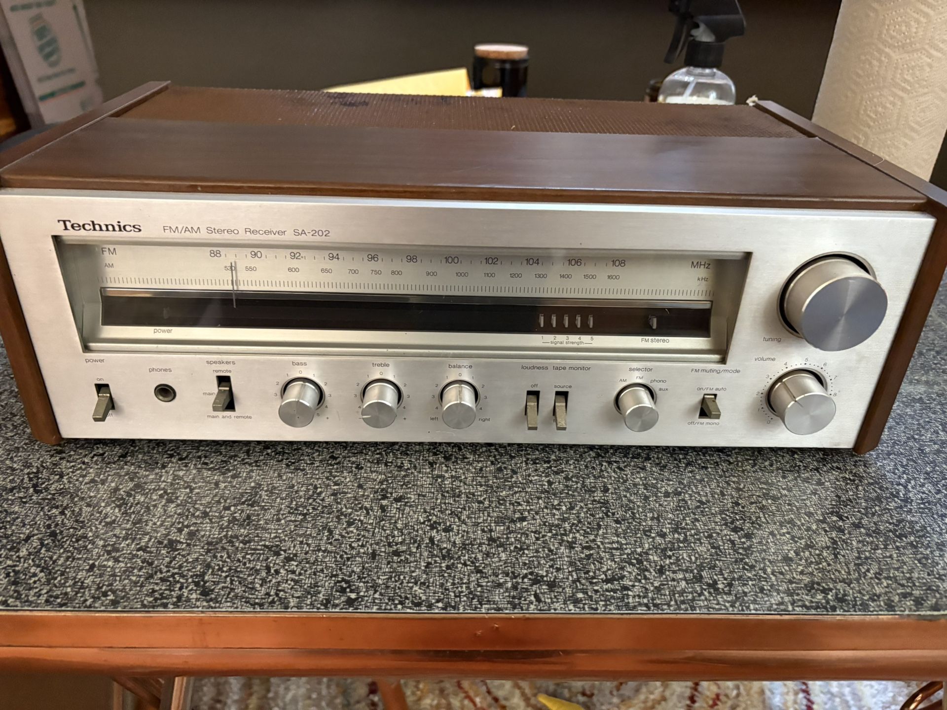 Vintage Stereo Receiver