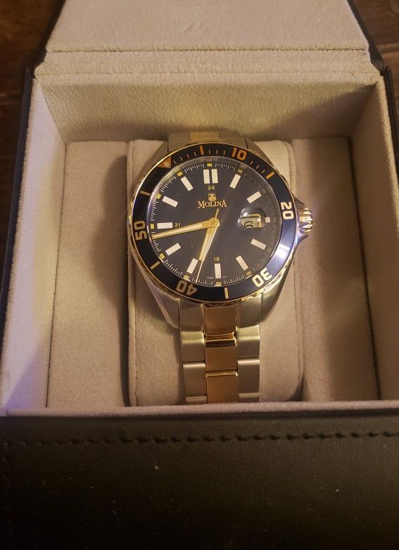 Molina Jewelers Watch