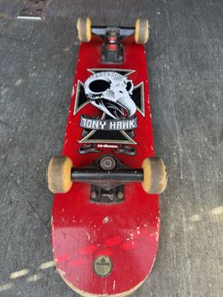 Tony Hawk Skateboard Complete 