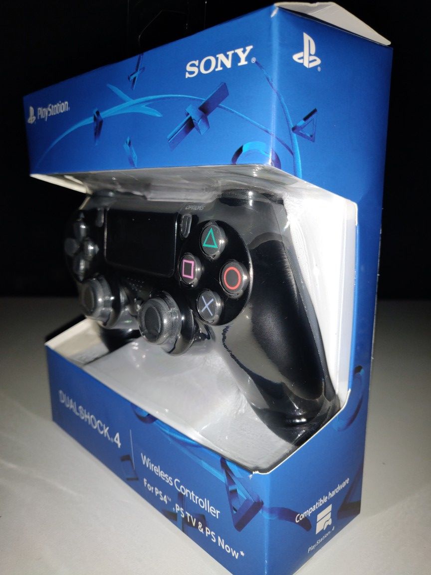 Sony PlayStation DualShock 4 wireless controller