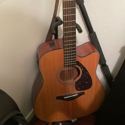 Yamaha Guitar And Stand