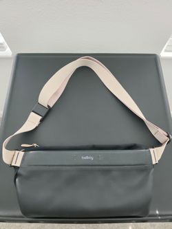 Bellroy Sling Mini Premium Edition