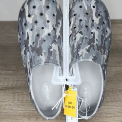 New Cat & Jack Boys Water Shoes, Sz 12 Gray Camouflage