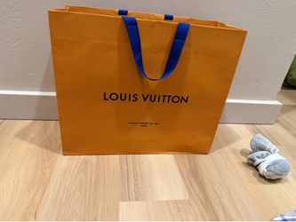 Louis Vuitton shopping bag with ribbon