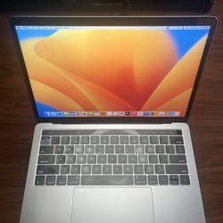 APPLE MACBOOK PRO 3.1GHz Dual Core intel i5 8GB 500GB Excellent shape touchbar charger 270 count