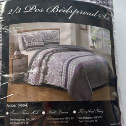 NEW F/Q Bedspread Set