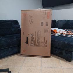 New KITCHEN TABLE  $100