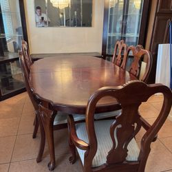 DINING ROOM TABLE AND CHAIRS