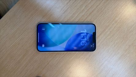 iPhone 14 unlocked