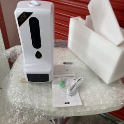 2 in 1 K9 Automatic Thermometer and Dispenser