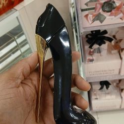 Carolina Herrera Good Girl Eau de Parfum Spray, 1.7 OZ

