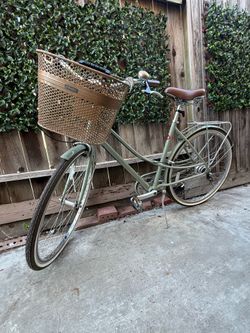 Electra Loft 7i Step-Thru bicycle