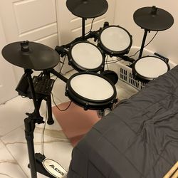 Alesis Nitro Max Drums