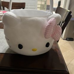 Hello Kitty Easter Basket