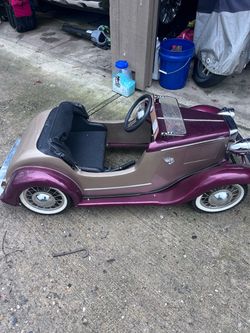 Pedal car