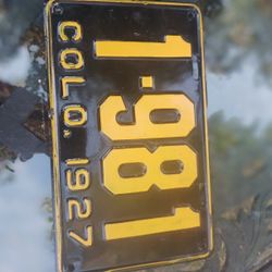 Seven Heavy Duty Metal Signs And License Plates