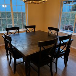 Dining Table And Matching Hutch