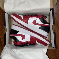 Jordan 1 Low