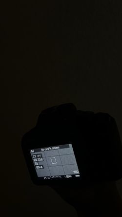 Canon T7
