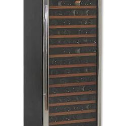 Avanti Wine Chiller Used $500 Or Best Offer In Great Condition , I Have No Space  Need To Get Rid Of It