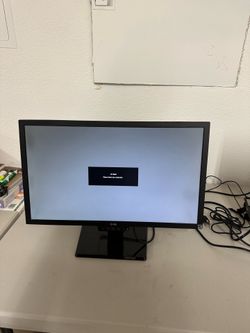 LG W2241TT 22” Monitor – Works Great