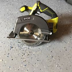 18v Battery Powered Circular Saw