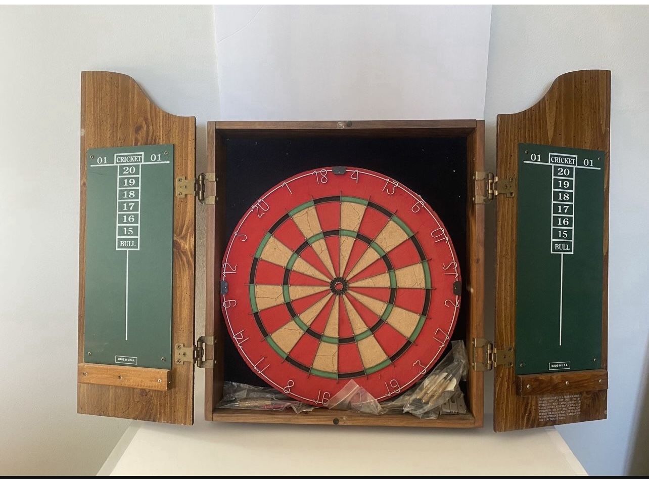 Marlboro Solid Wood Dartboard Case