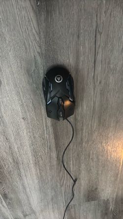 Silent built in sensitivity RGB mouse