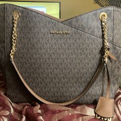 Michael Kors Jet Set Large Shoulder Bag