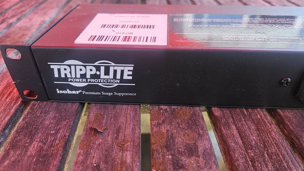 Tripplite Ibar12 Power Conditioner