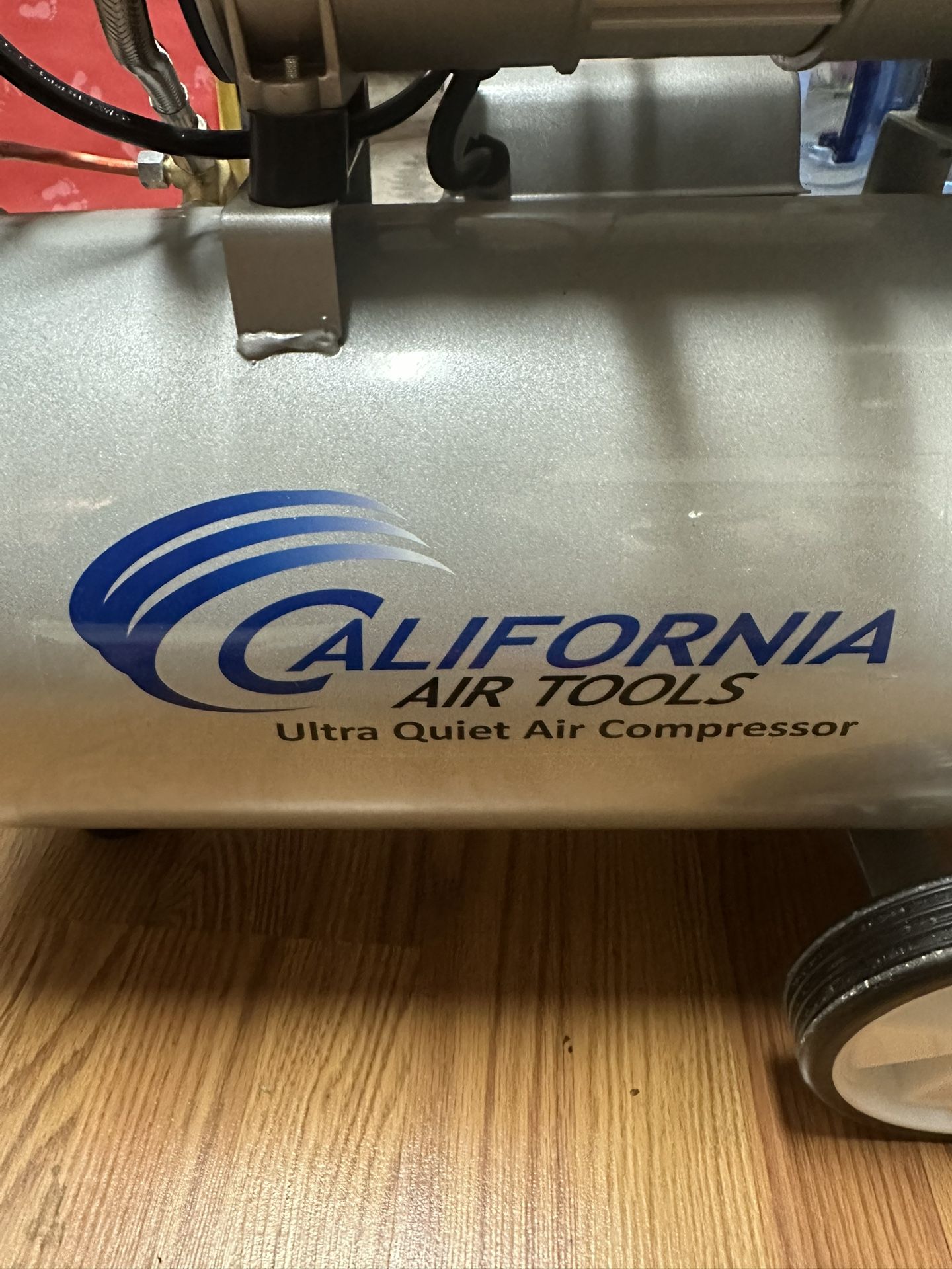 8 Gallon Air Compressor - California Air Tools - Ultra Quiet