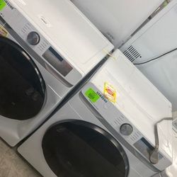 Samsung washer and dryer pair