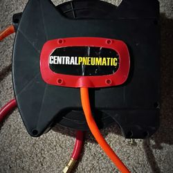 Central Pneumatic Retractable Air Hose