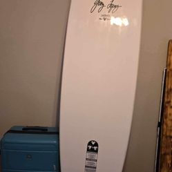 Surfboard 