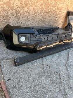 2017. Toyota Tacoma. Front. Bumper. Parts