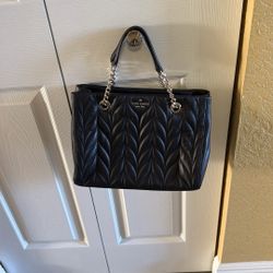 Kate spade Bag Color Black