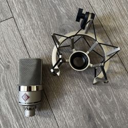 TLM-102 STUDIO MICROPHONE 🎙️ LIKE NEW 