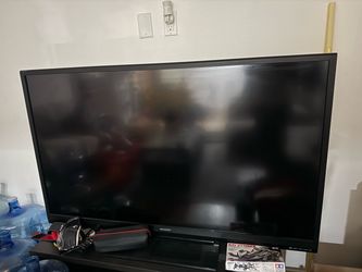 Sharp tv LC-60LE640U